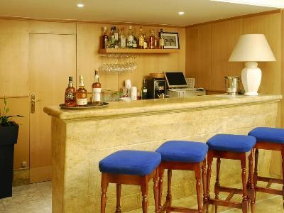 Hotel Reyes Catolicos 3*
